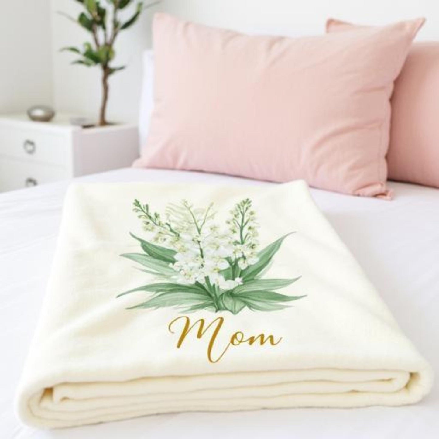 Mother's Day Photo Blanket | Personalized Fleece Throw for Mom with Family Pictures | Custom Gift